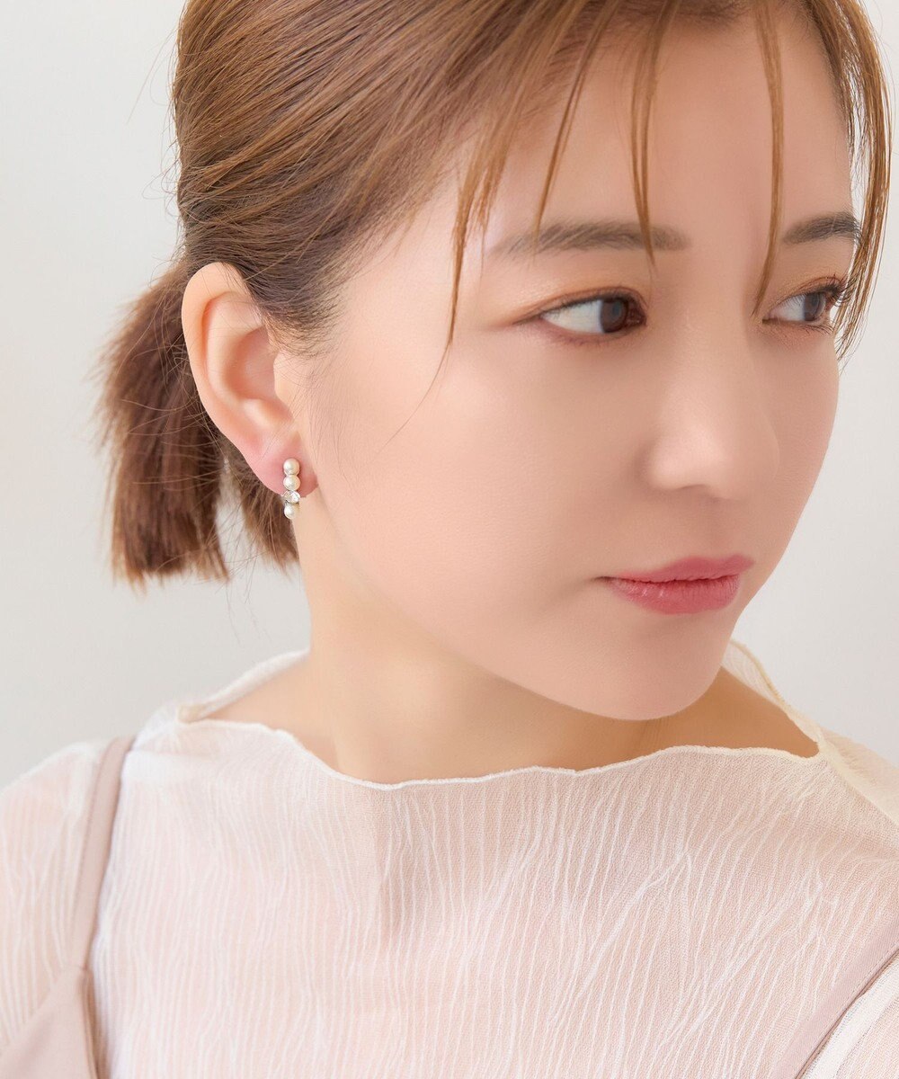 Phoebe 〈シリーズ累計販売15000点突破！〉〈痛くないシリーズ〉ノーブルパールシャインエアリーイヤリング シルバー 