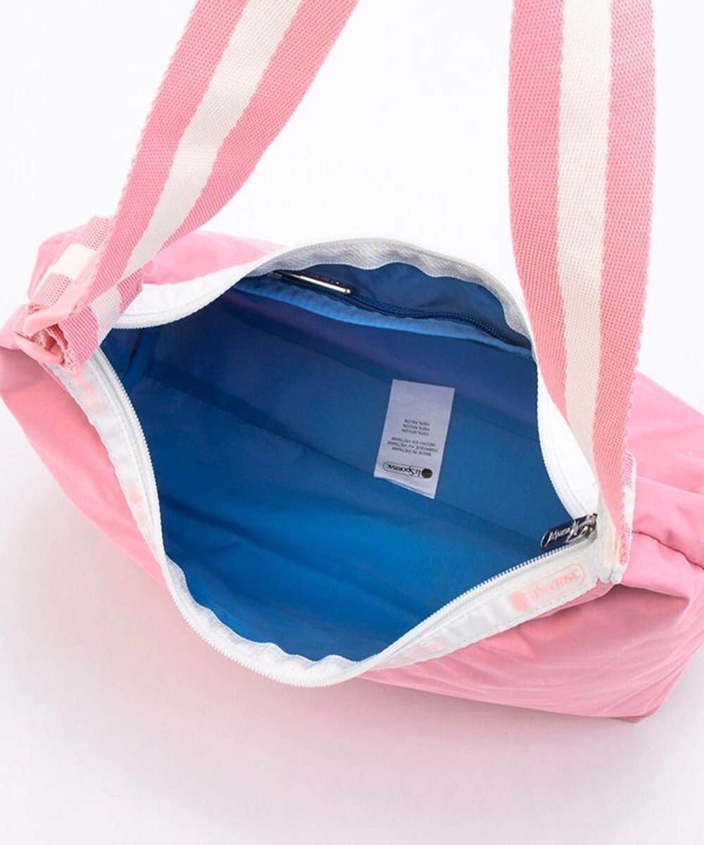 LeSportsac CRESCENT SHOULDER BAG/スペクテイターピオニーピンク 