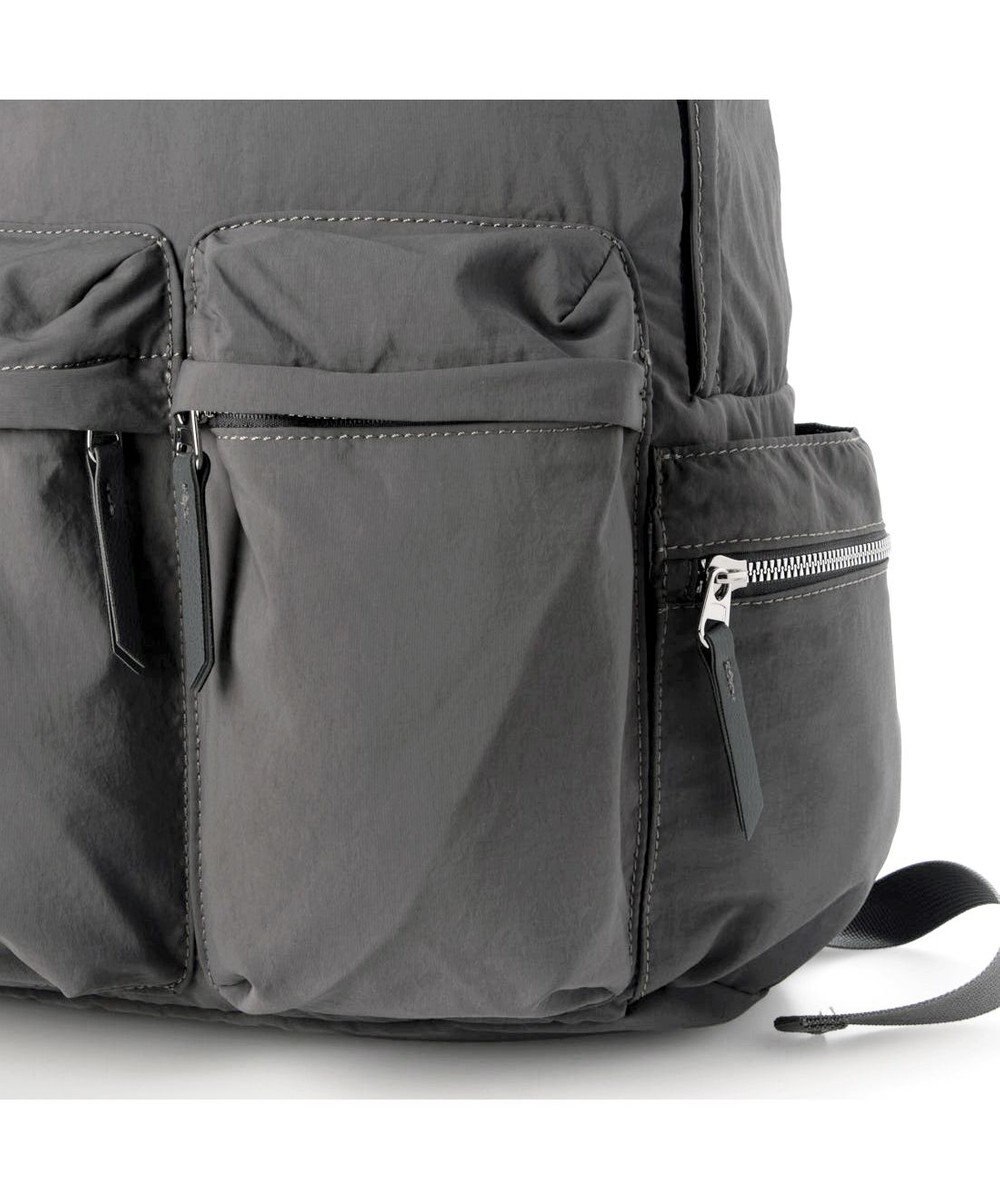 UNBILLION カシュカシュ cachecache / 10ポケットナイロンリュック 