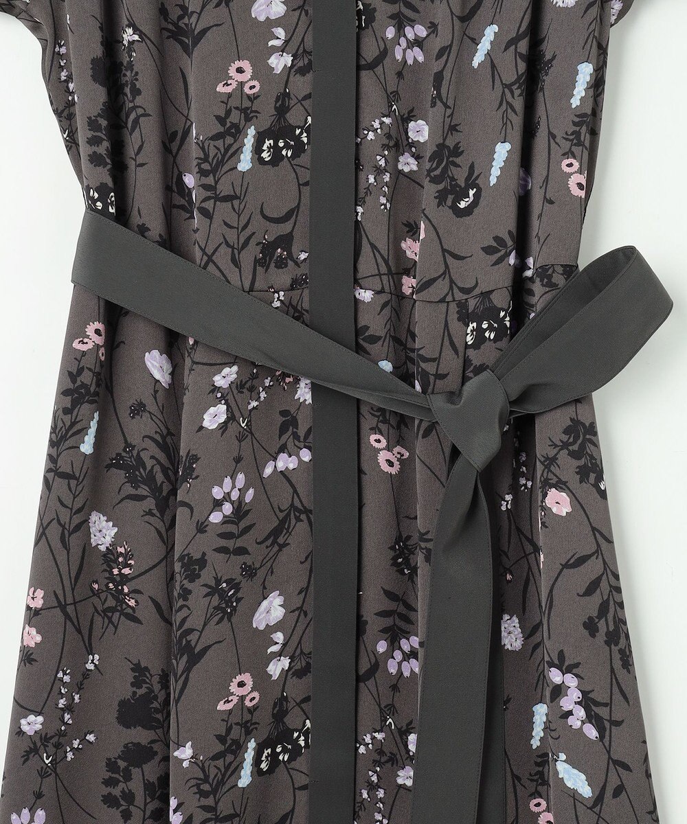 自由区 L 【WEB&一部店舗限定】ハーバルフロープリント8分袖 ワンピース 