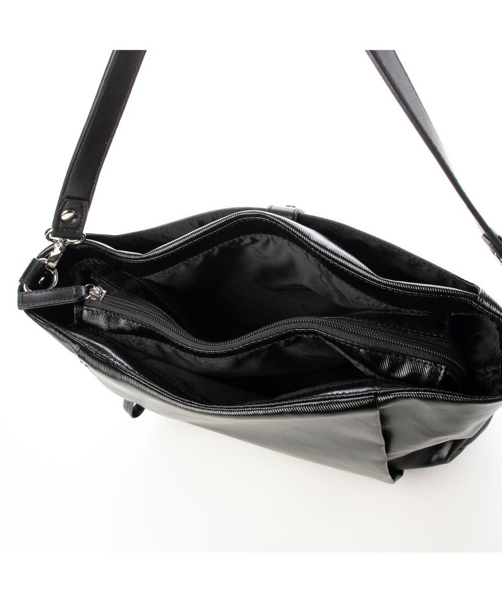 LA BAGAGERIE コーティングキャンバス ショルダーバッグ 