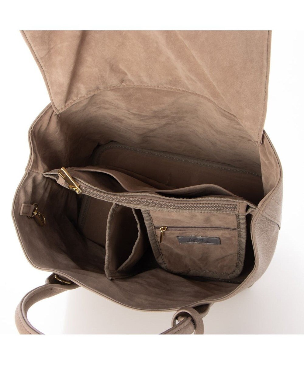 UNBILLION 【テレビ ドラマ着用アイテム】cachecache ショルダー付きパーテーション合成皮革トート 