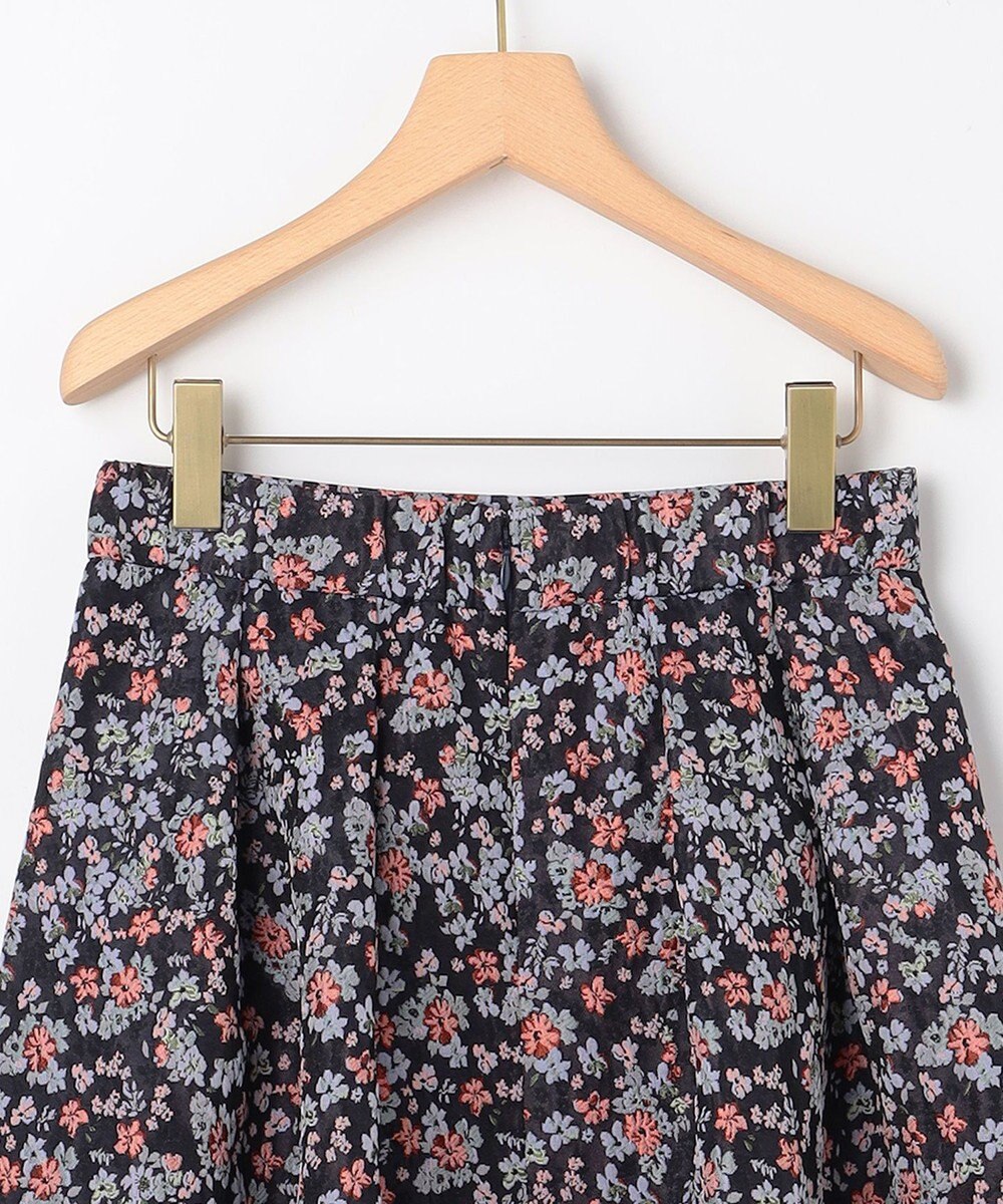 組曲 S 【加藤ローサさん着用】フラワージャカード スカート 