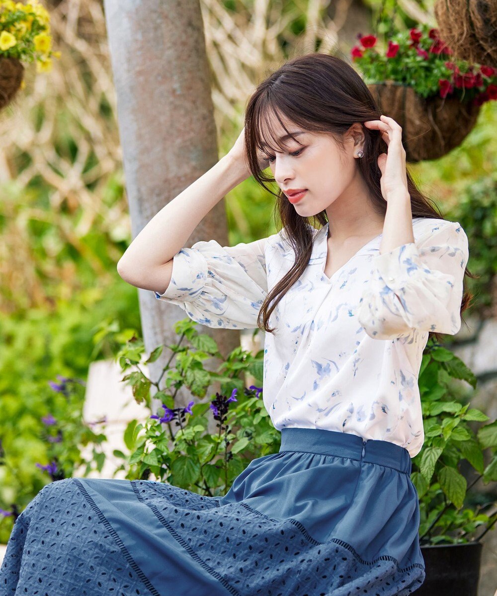 Tiaclasse L 【洗える】花柄Vネックブラウス 