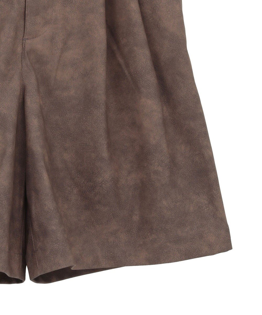 Green Parks レザーライクショートパンツ 