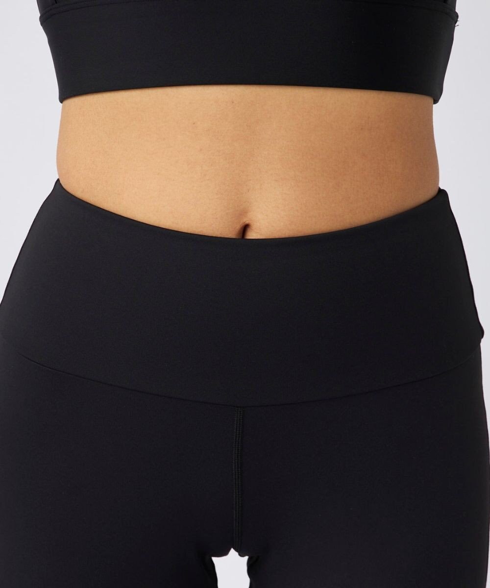 OP／FILA 【Ocean Pacific】バックフリルラッシュガード  レギンスセットウェア 