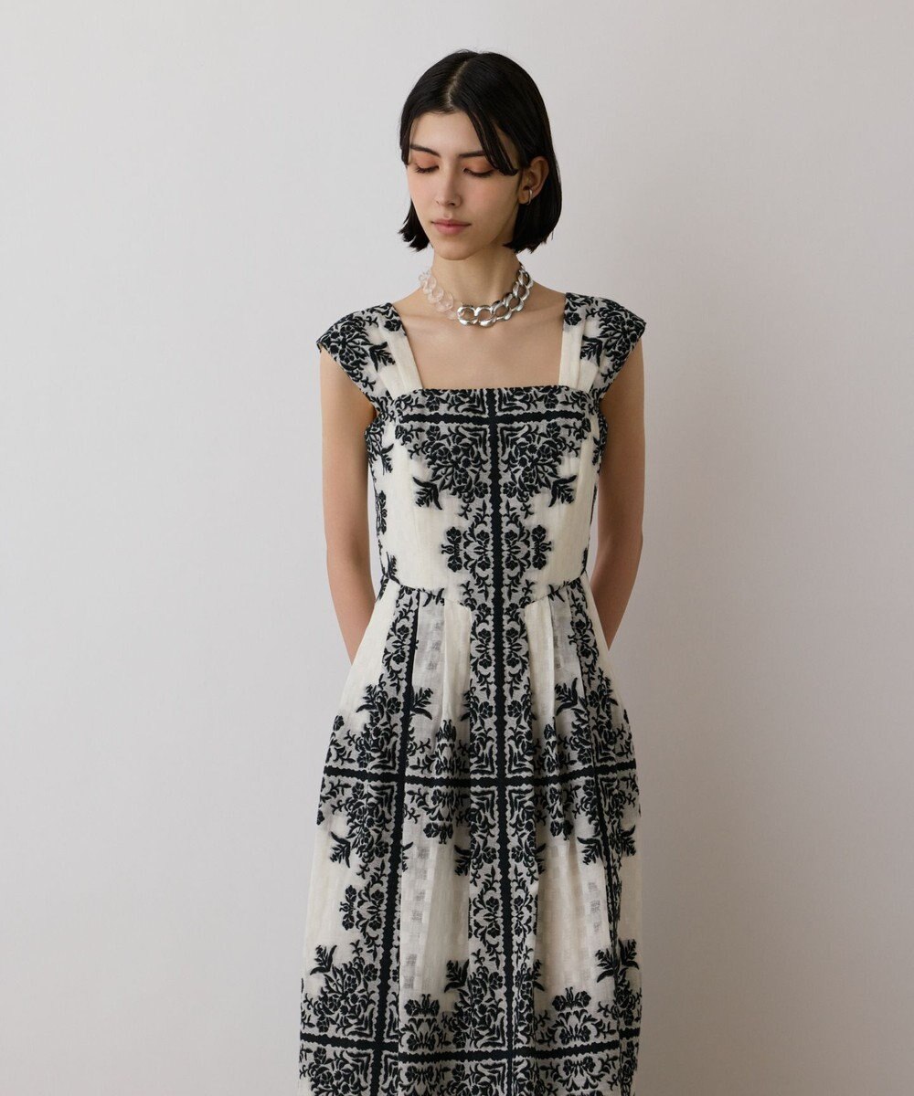 GRACE CONTINENTAL フレームジャガードドレス 