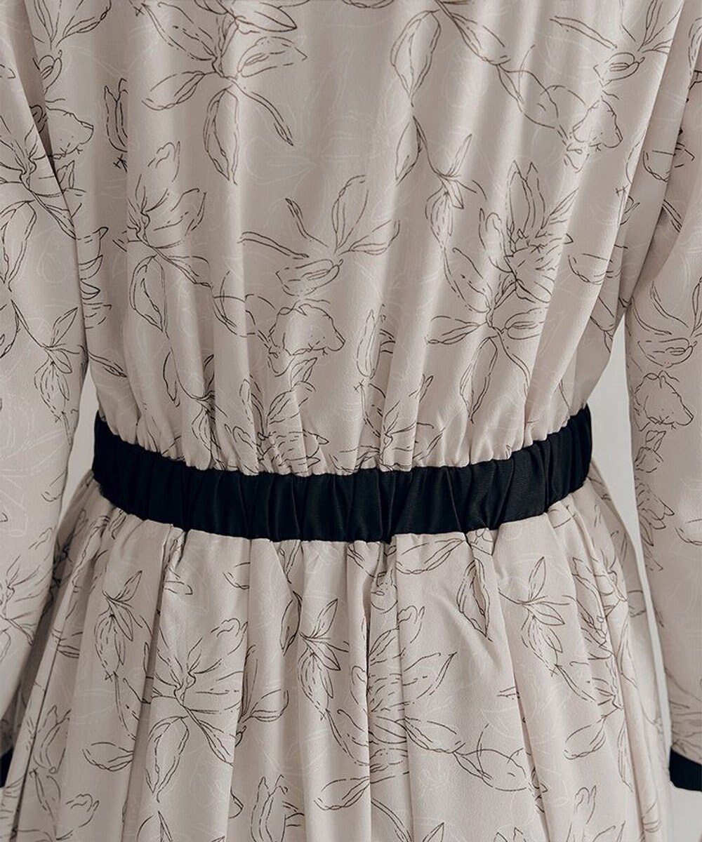 Tiaclasse L 【安田美沙子さん着用・新色/XSサイズ追加・洗える】フラワープリント配色ワンピース 