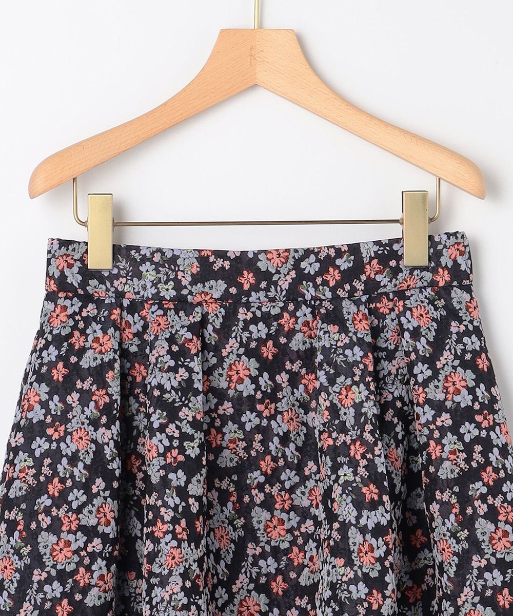 組曲 S 【加藤ローサさん着用】フラワージャカード スカート 