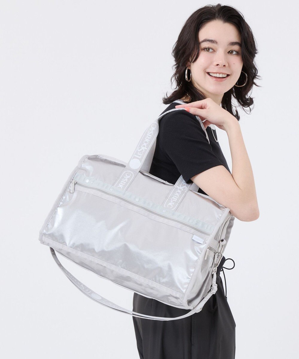 LeSportsac DELUXE MED WEEKENDER MH/ロゴジャガードシルバースナイデル 
