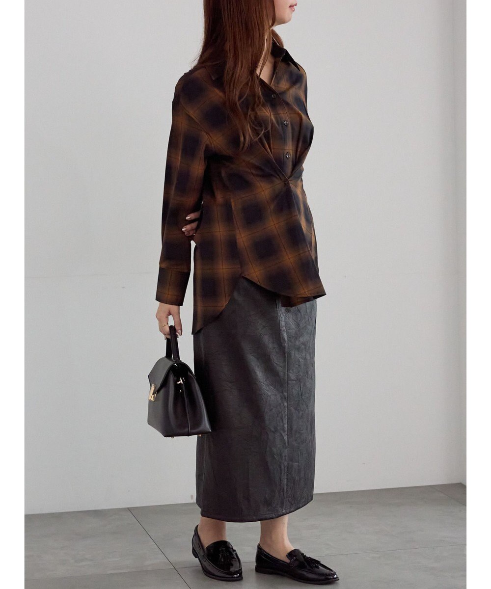 Te chichi クラックレザーライクナロースカート 