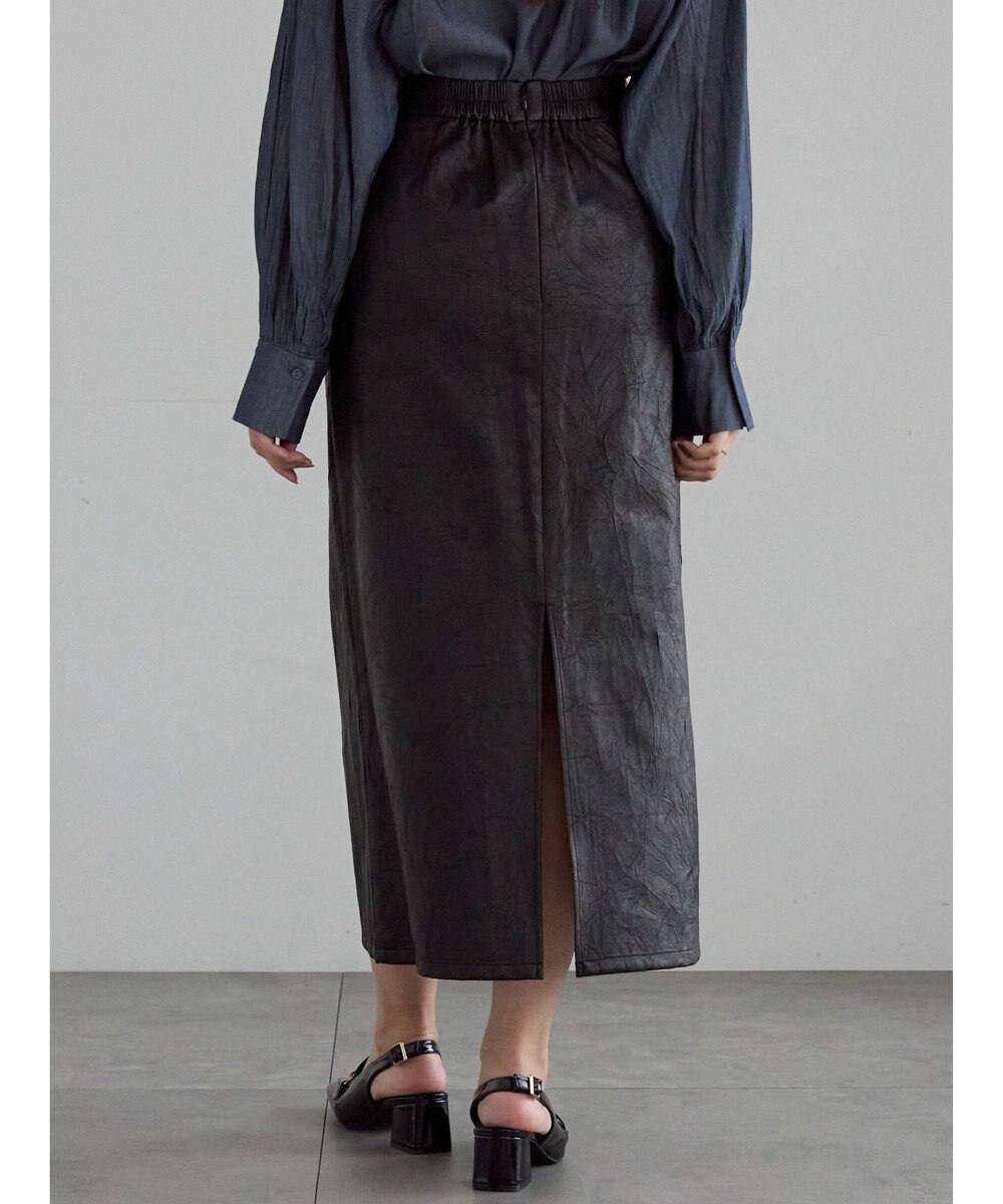 Te chichi クラックレザーライクナロースカート 