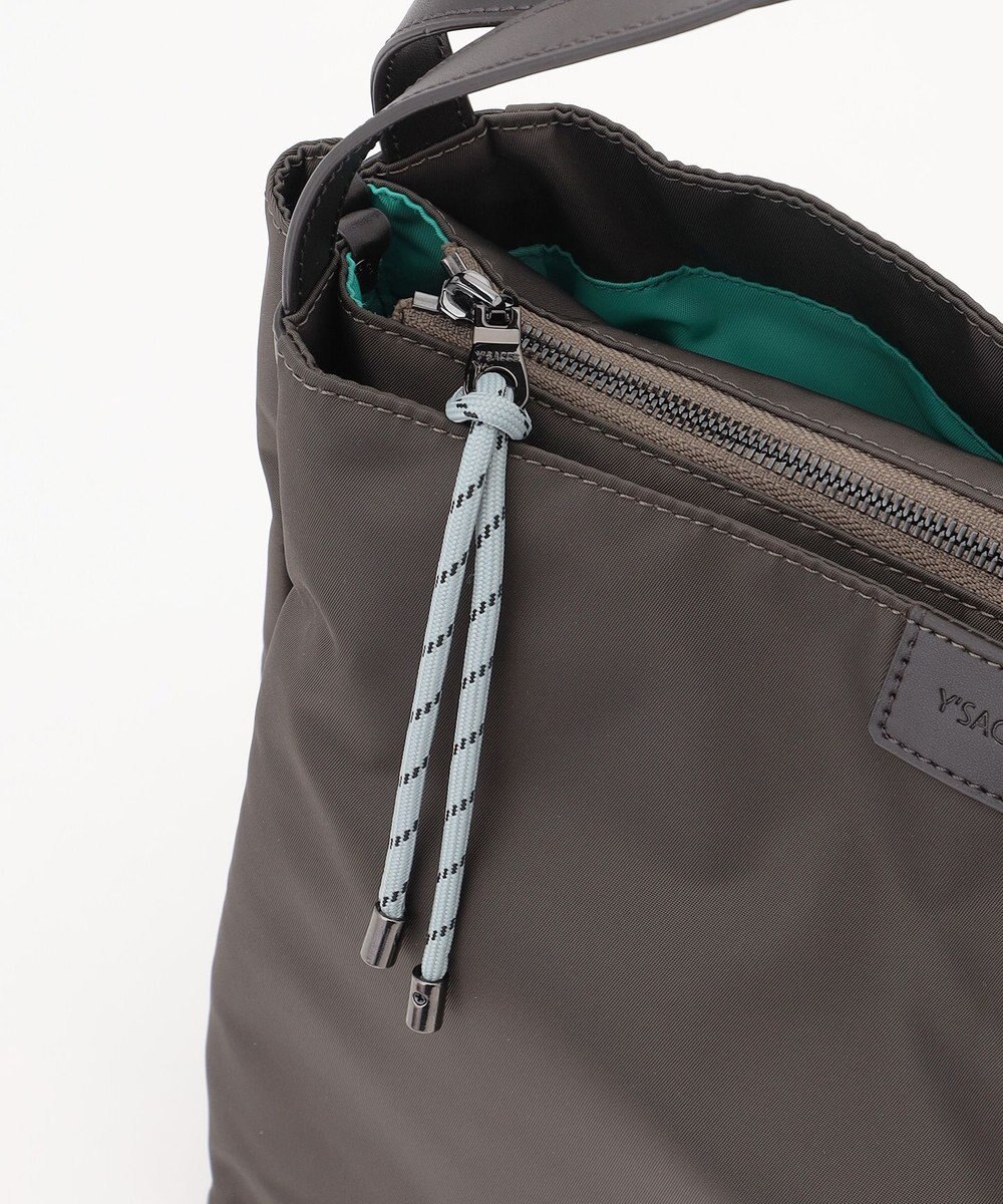 Y'SACCS 【大人のおしゃれ手帖10月号掲載】市川実和子×Y'SACCS　ナイロンすっきりトート 