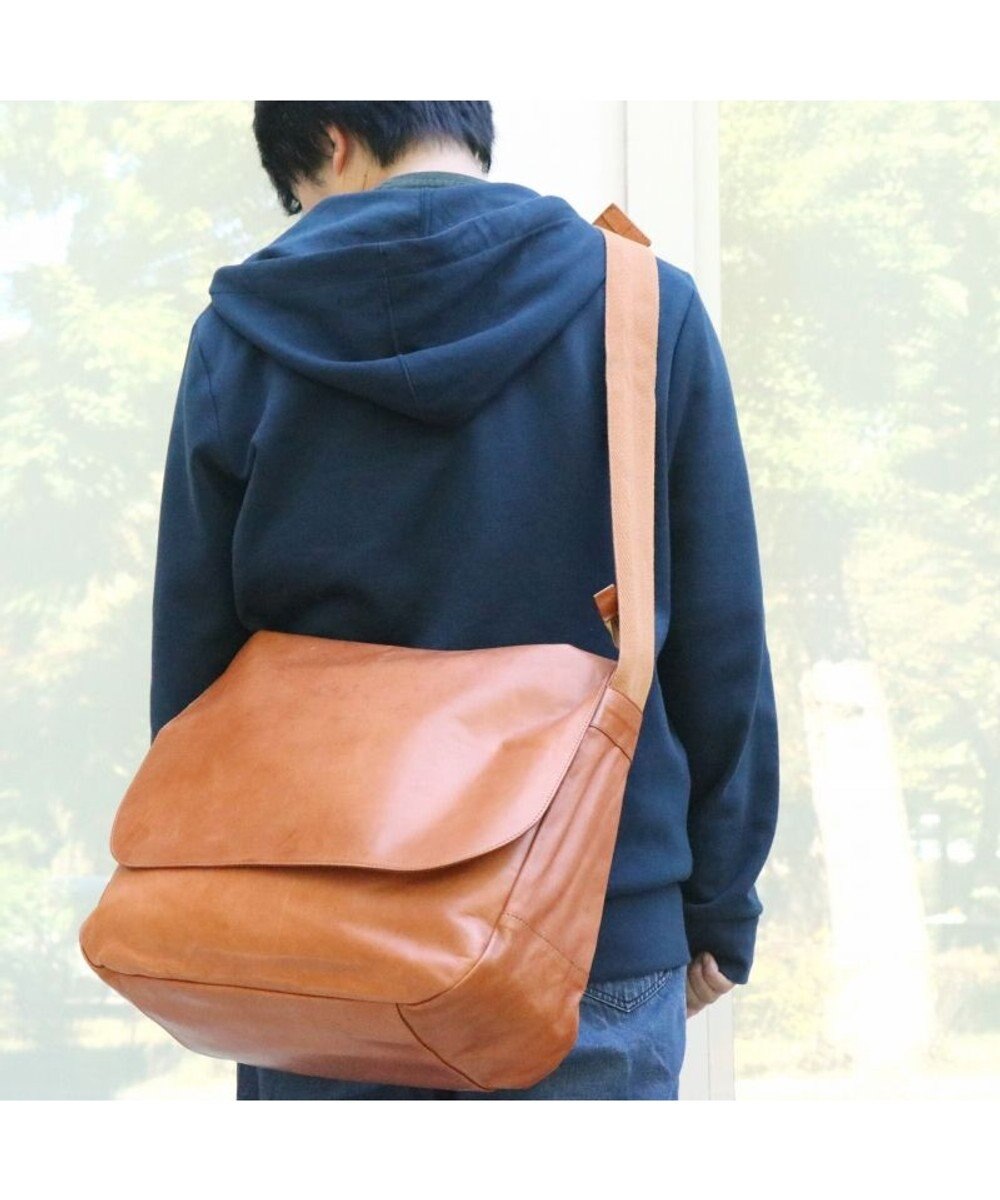 Regalo Felice 【A3サイズ対応 / 大容量】ショルダー / REGALO 