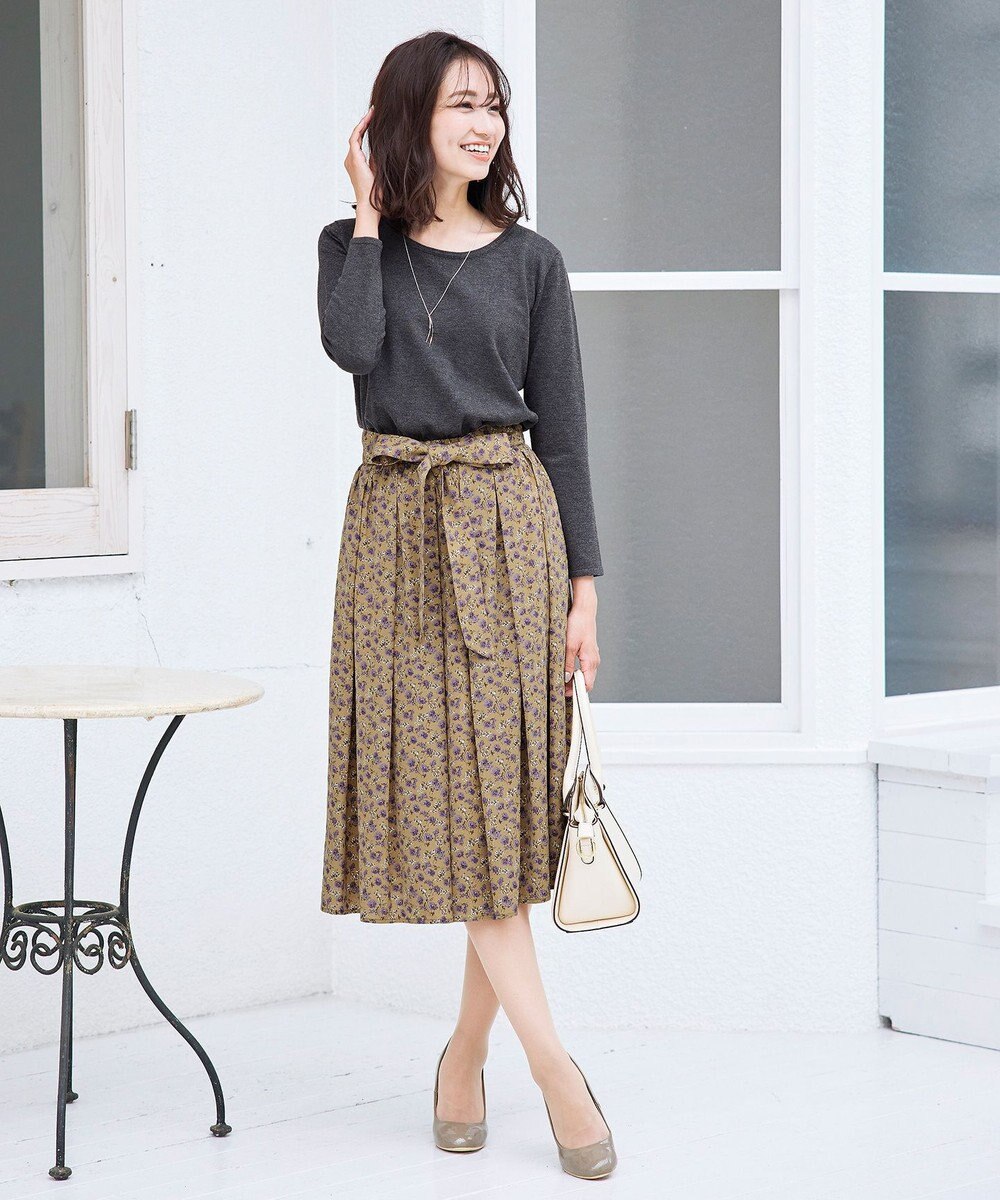 Tiaclasse 【洗える】1枚でコーディネートが決まる花柄ニットドッキングワンピース 