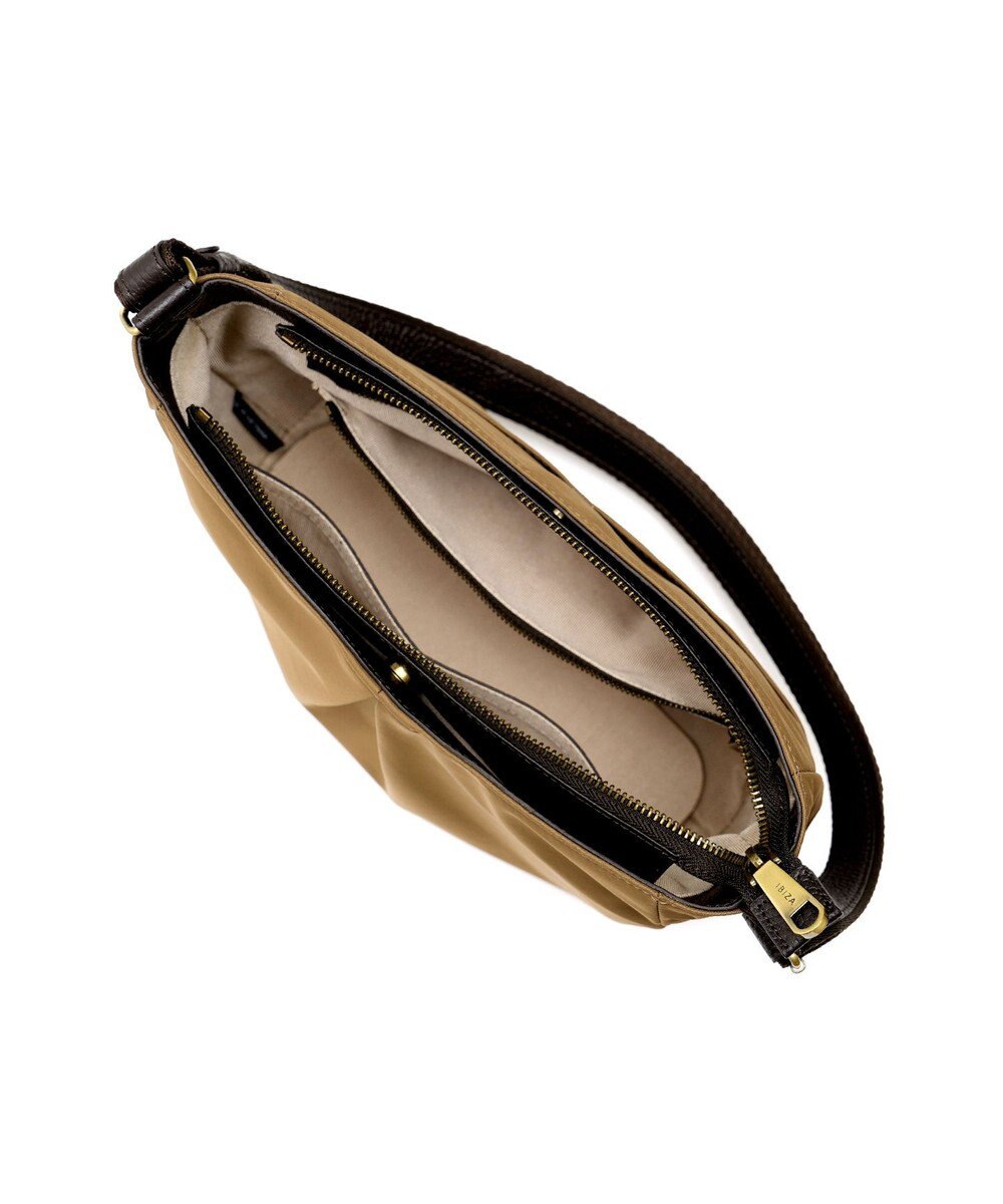 IBIZA ディアリオ　ナイロン　ショルダーバッグ 