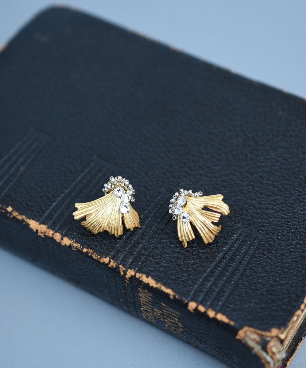 monshiro イチョウビーズピアス 