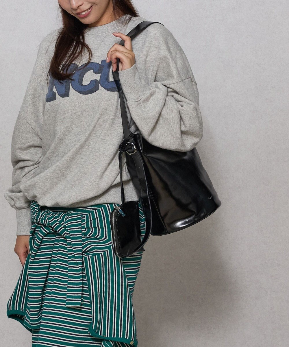 style code 【Ungrid/アングリッド】　ポーチチャーム付　バックルベルトバケットバッグ／500mlペットボトル収納可能 