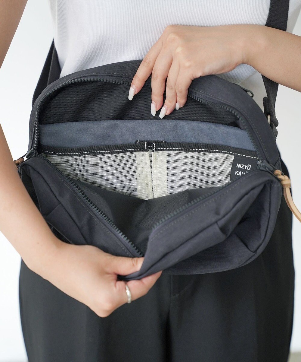 NIZYU KANO FUKUI SIWAナイロンボディバッグ Mサイズ 
