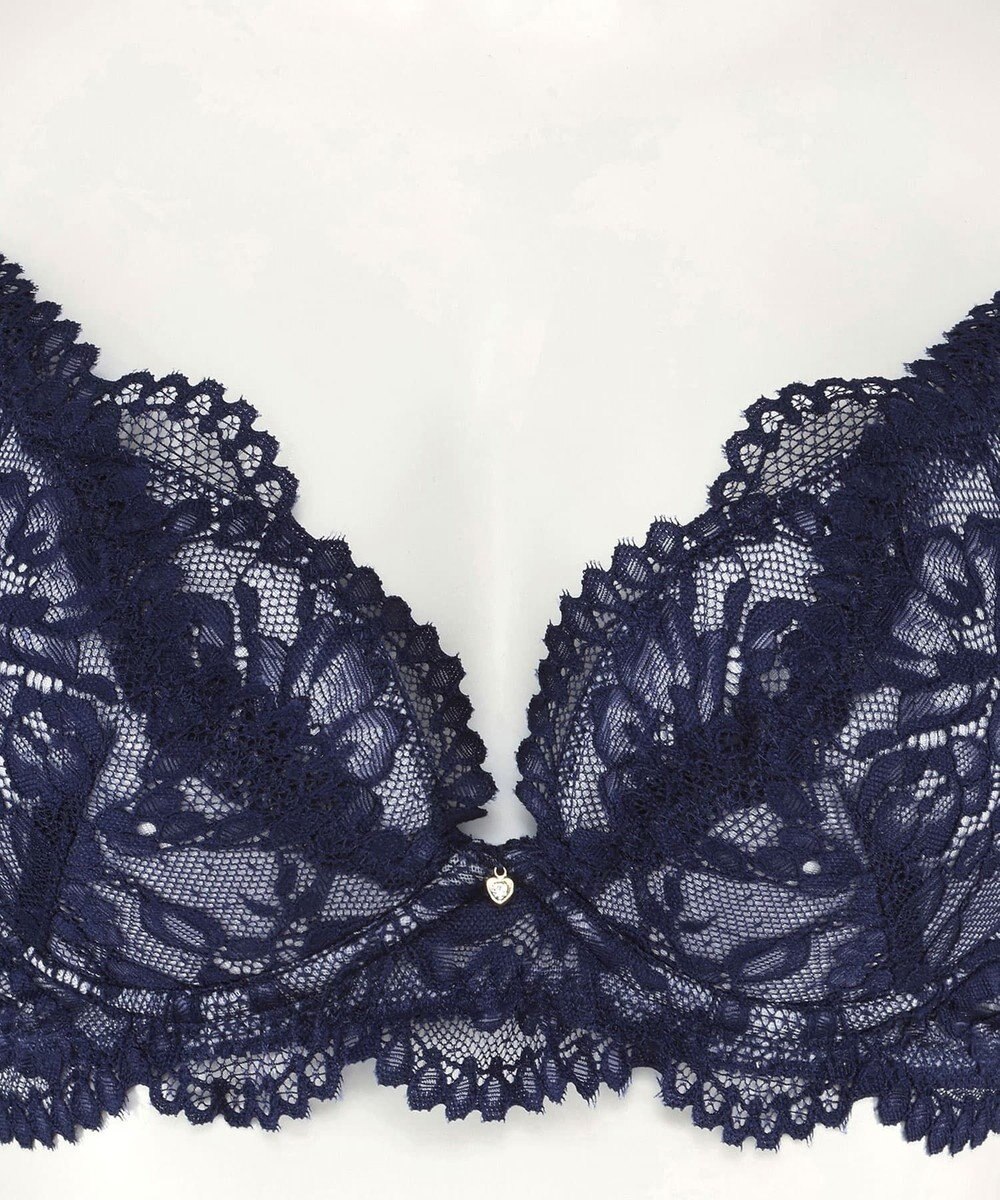 San-ai Resort（三愛水着楽園） 【WEB限定】【northerly bra 楽ちんフィットシリーズU字】 フリルレースブラショーツセット B～Fカップ 【northerly】 