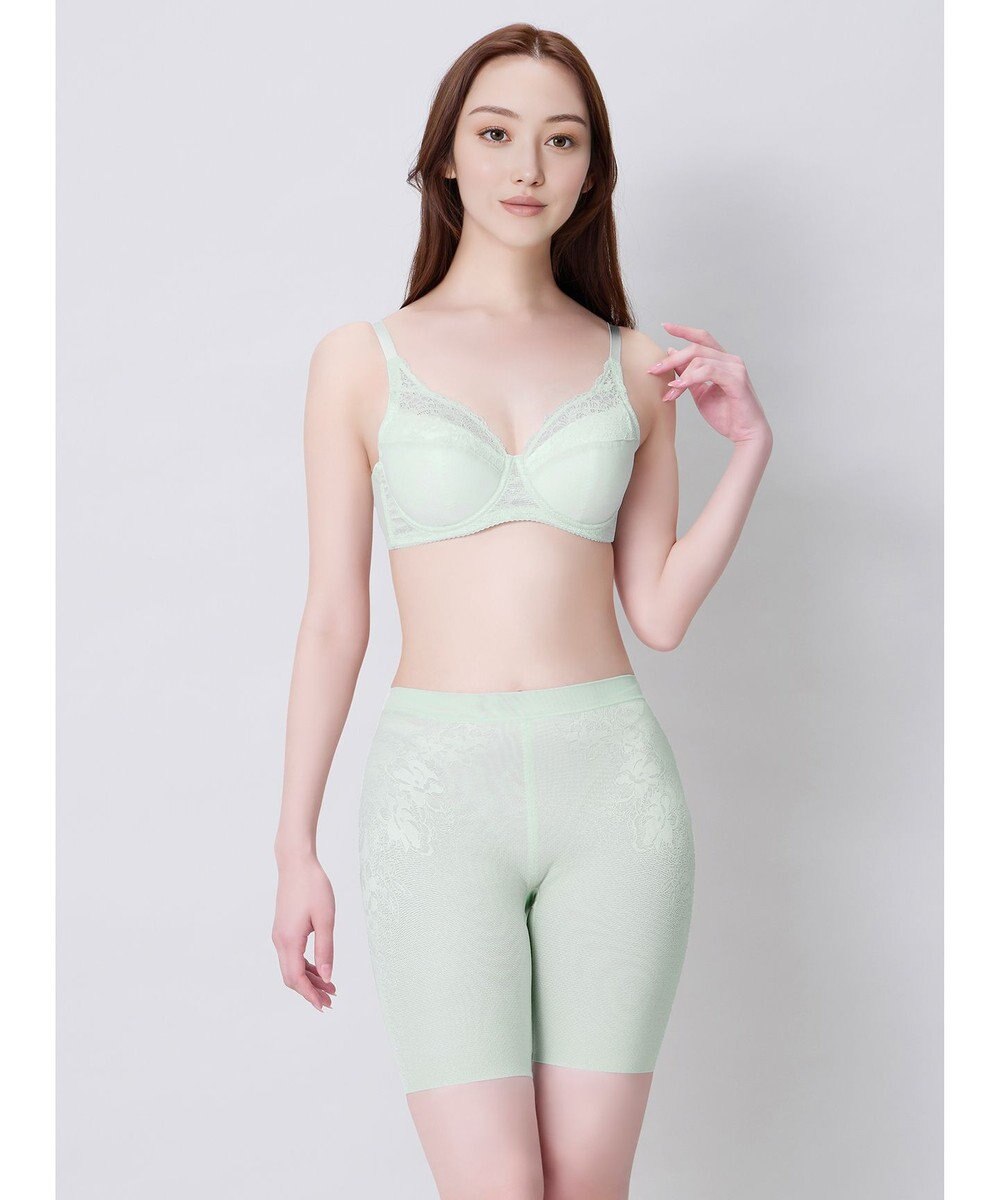 Wing ブラジャー 汗のベタつきや不快感を軽減 背中すっきり 自然なまる胸メイク 【夏のうすかるブラ】 フルカップブラ 春 夏 KB2173 ウイング／ワコール 