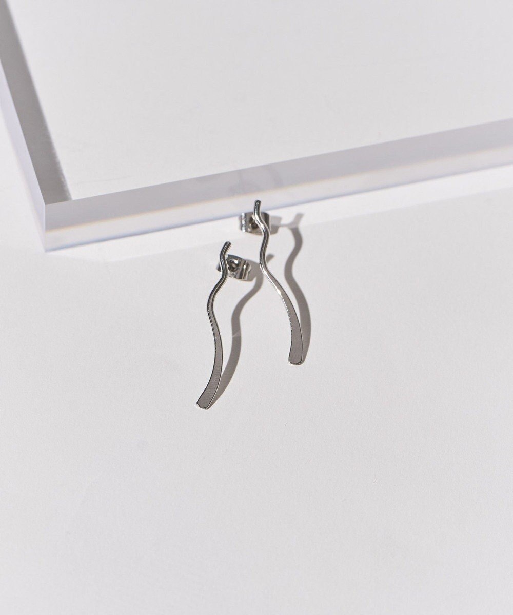 AMERICAN HOLIC ウェービーピアス 