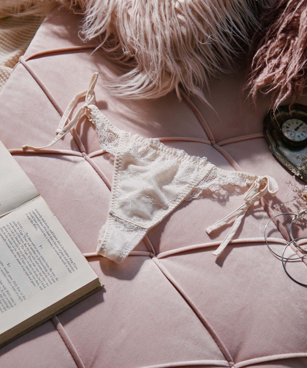 San-ai Resort（三愛水着楽園） エレガントコレクション  【2412】 ヒモTショーツ 