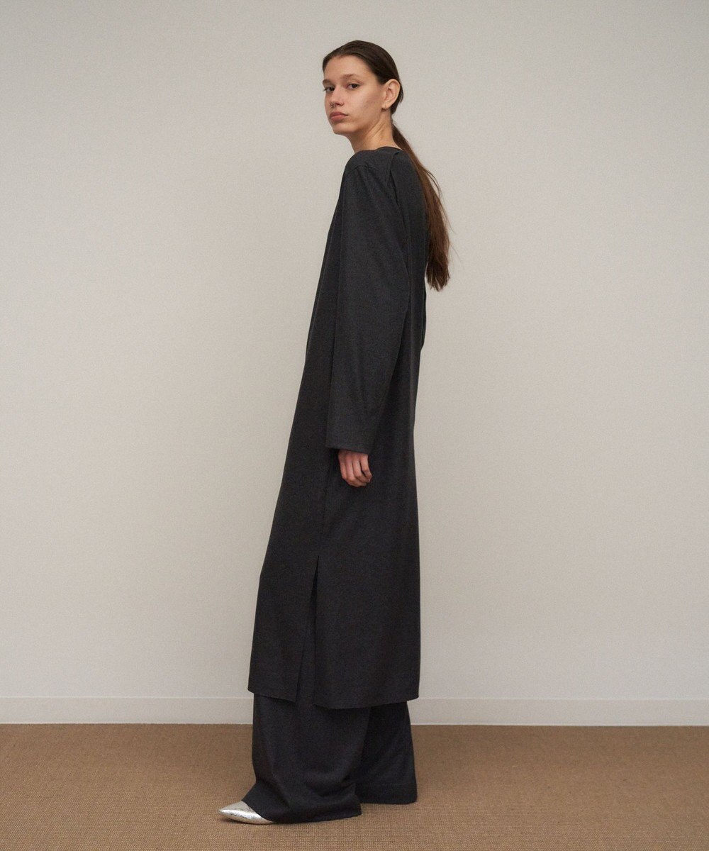 ATON MERINO COLLEGE JERSEY | Vネックドレス 