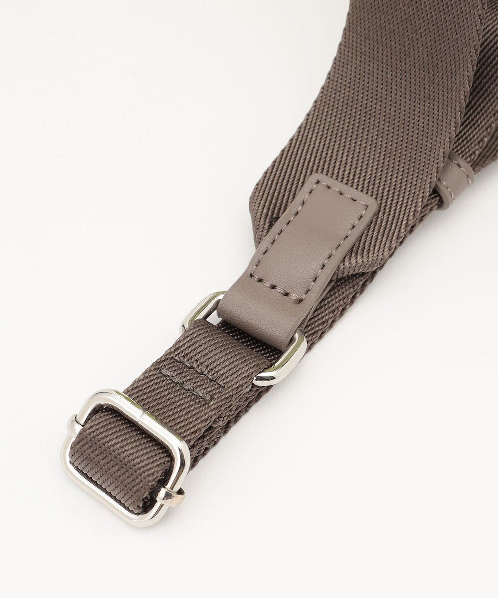 Y'SACCS ナイロン×リサイクルレザー　コンビマルチリュック 