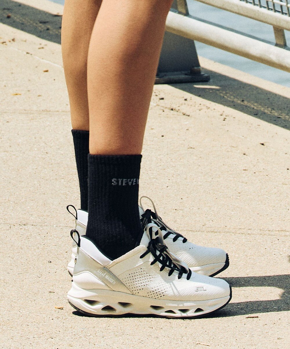 STEVE MADDEN SURGE 1 デザインソールニットスニ―カー 