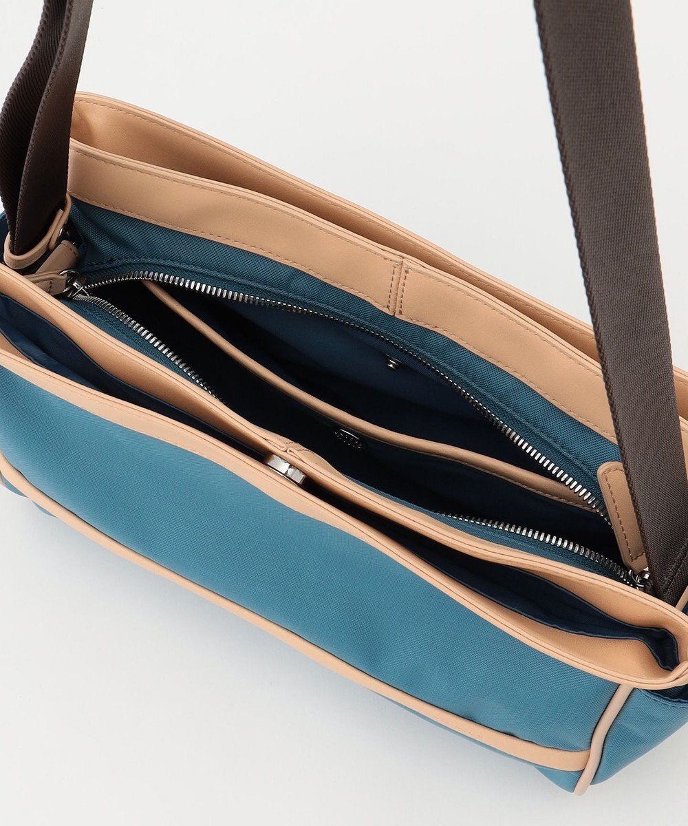 Y'SACCS トラベル ホライズンショルダー 