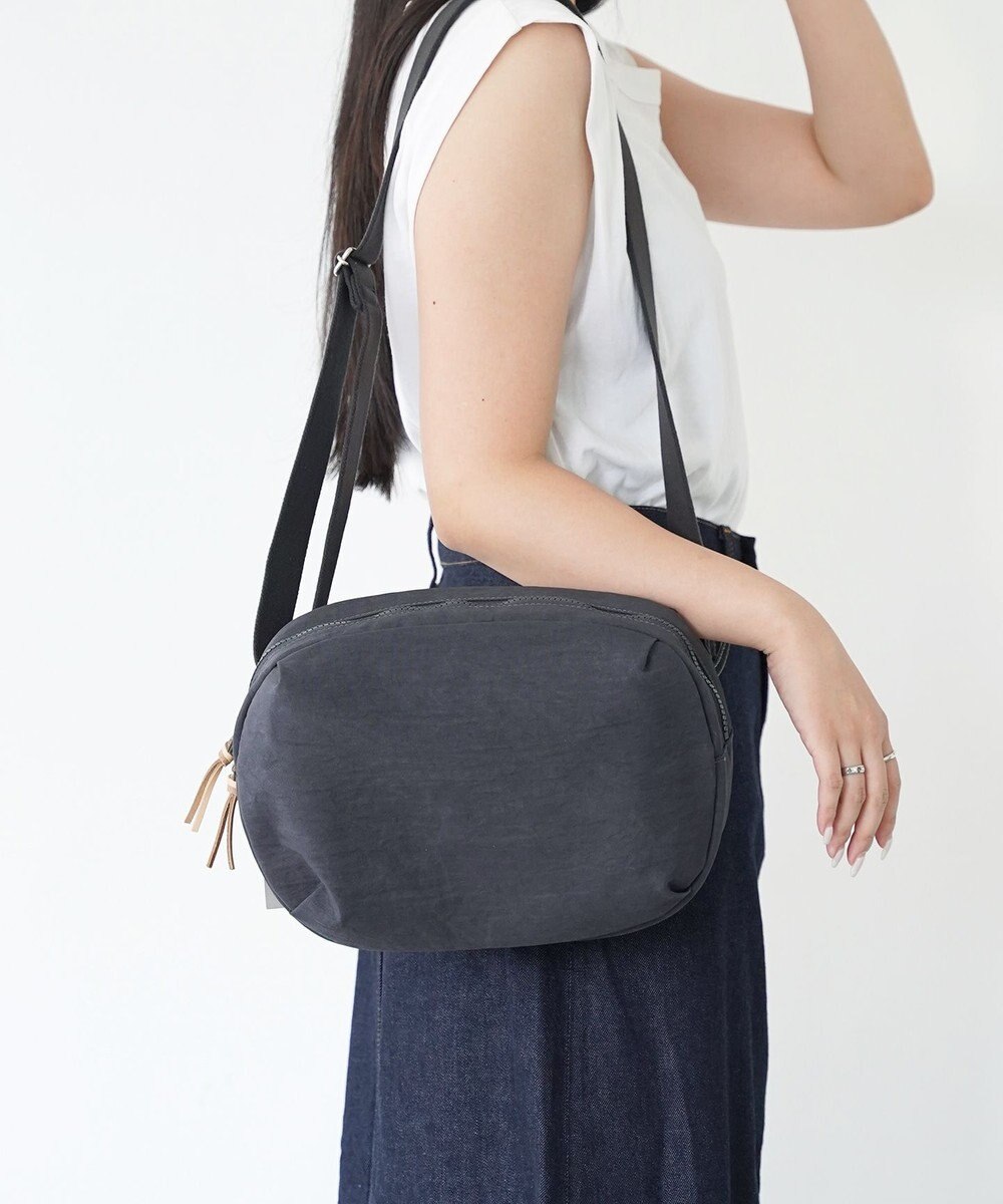 NIZYU KANO FUKUI SIWAナイロンボディバッグ Mサイズ 