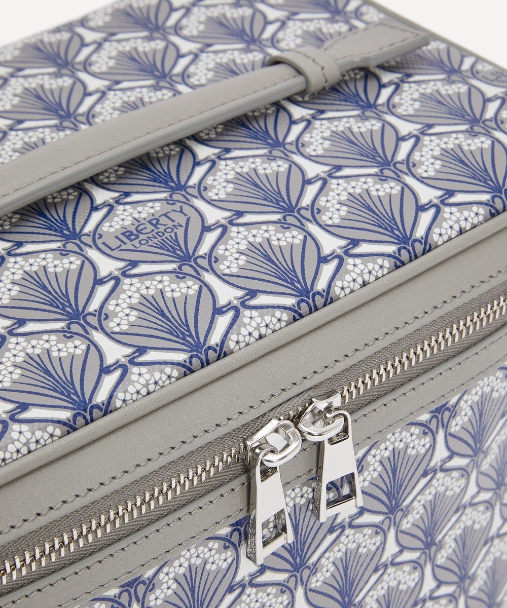 LIBERTY. アイフィス ストランド ヴァニティ ケース 