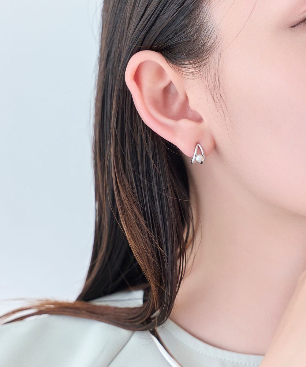 Phoebe 【痛くないシリーズ/金属アレルギー対応】ドロップパールライトフィットイヤリング　シルバー 