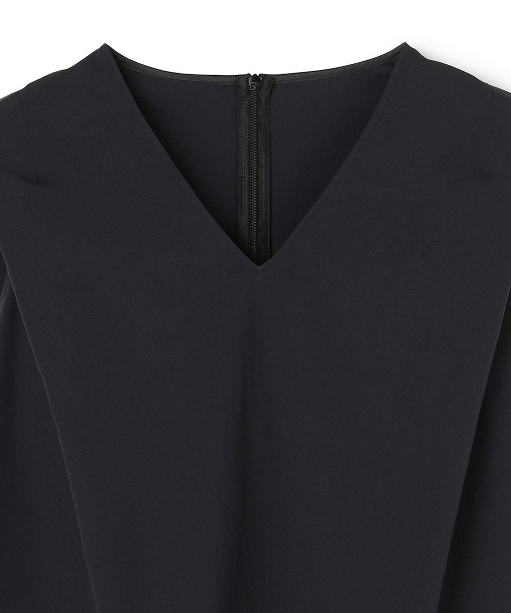 BEIGE， YANN / Vネックタックブラウス 