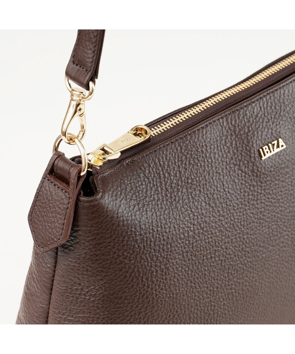 IBIZA アクセソリオ　牛革　ショルダーバッグ 