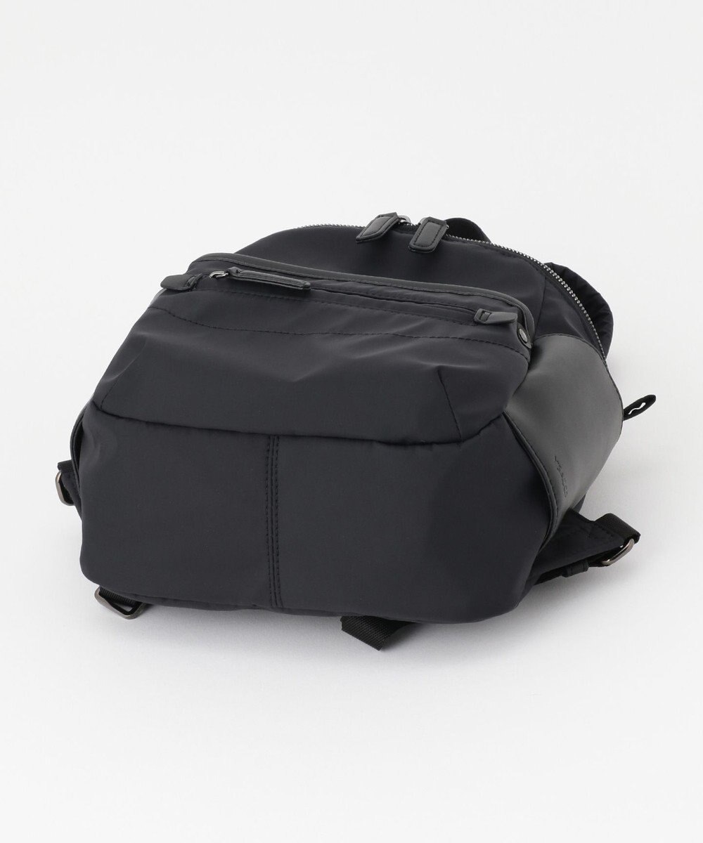 Y'SACCS 【ナイロンタフタ×リサイクルレザー】デイリーミニリュック 