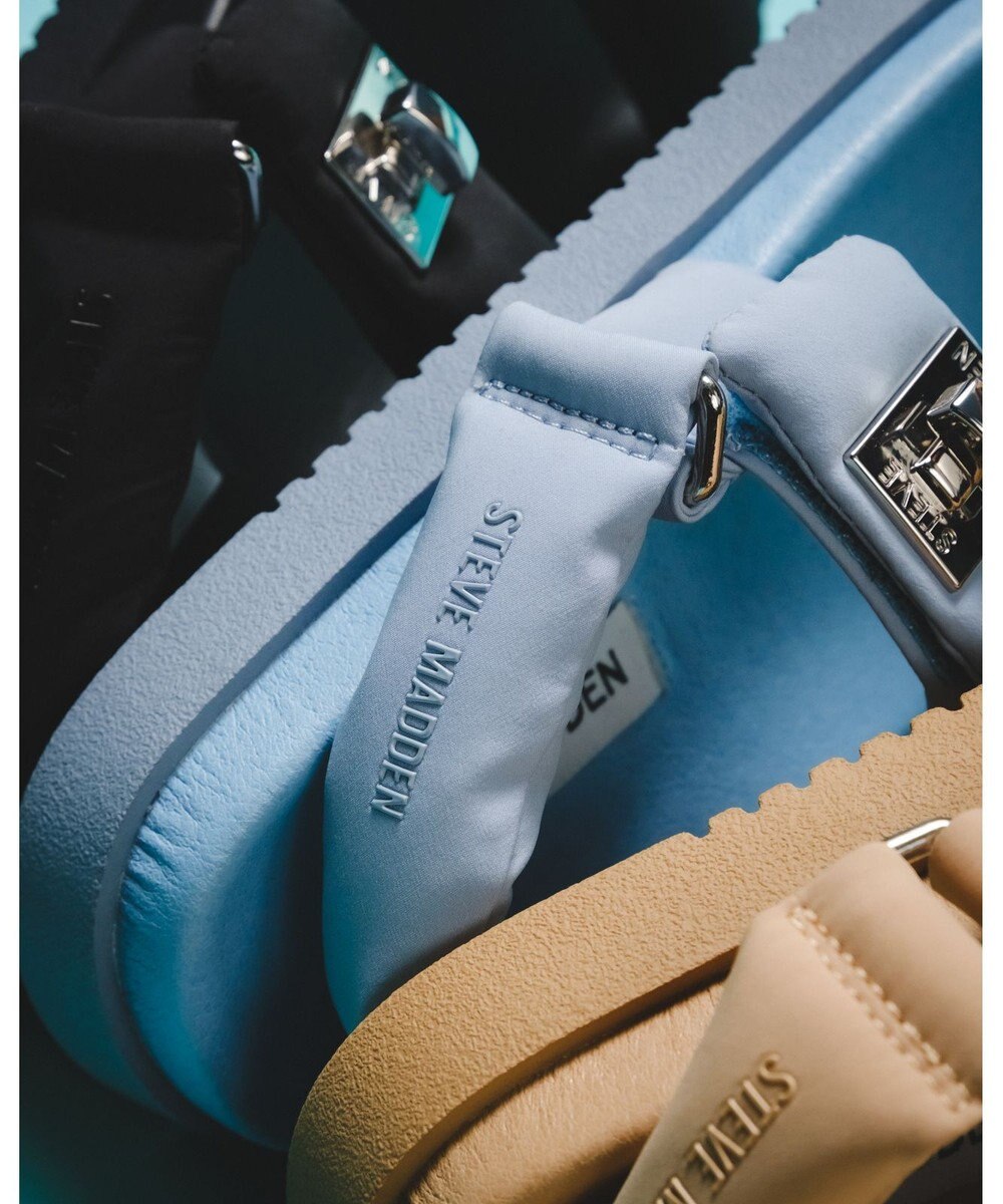 STEVE MADDEN MONAT ナイロンパデッドストラップフラットサンダル 