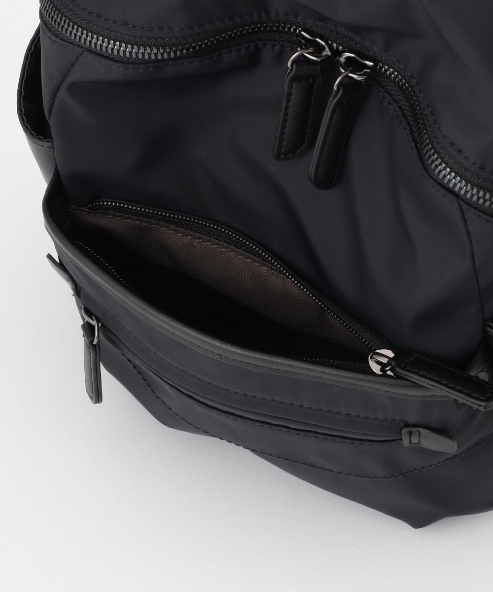 Y'SACCS 【ナイロンタフタ×リサイクルレザー】デイリーミニリュック 