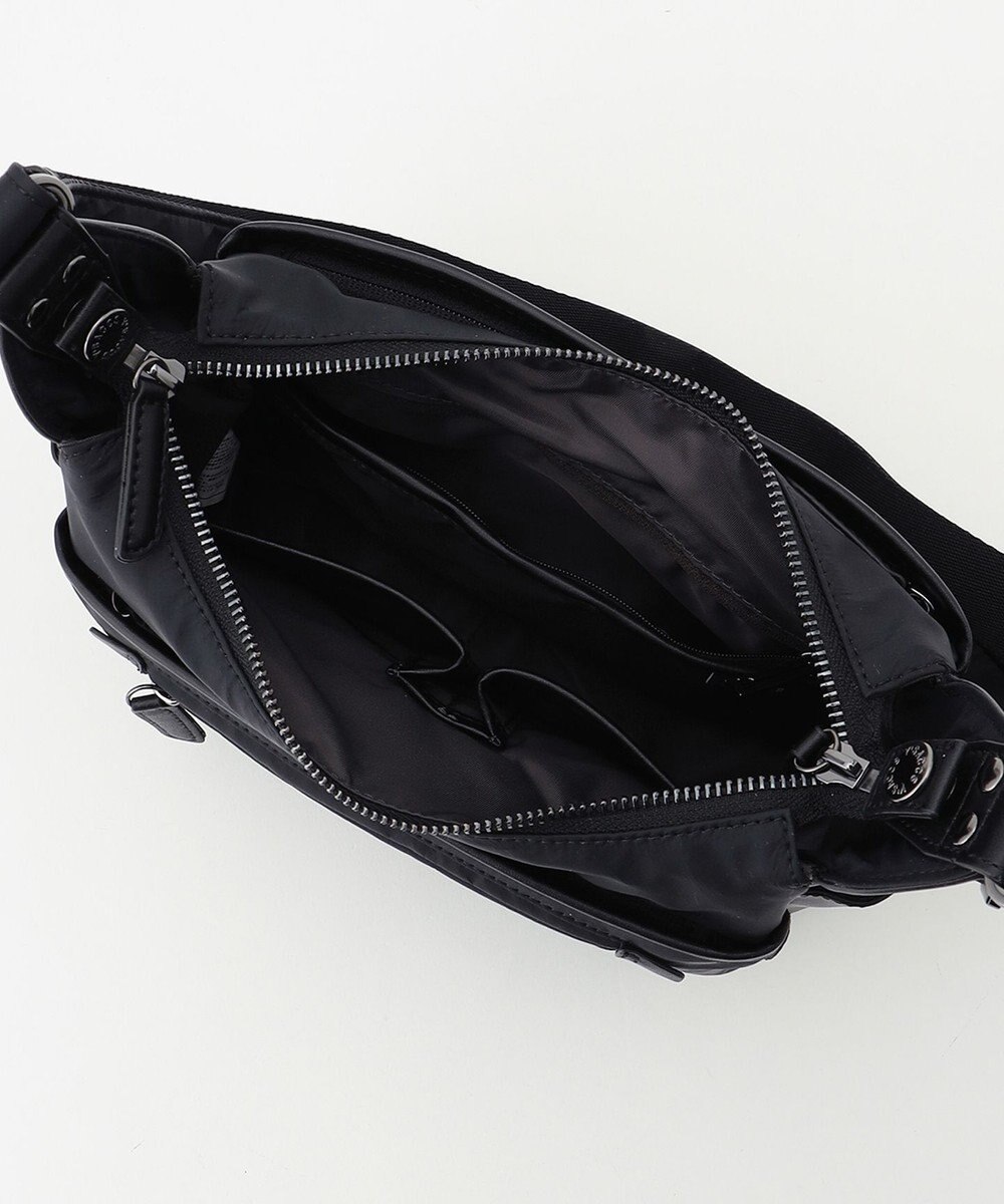 Y'SACCS 【ナイロンタフタ×リサイクルレザー】デイリーポシェット 