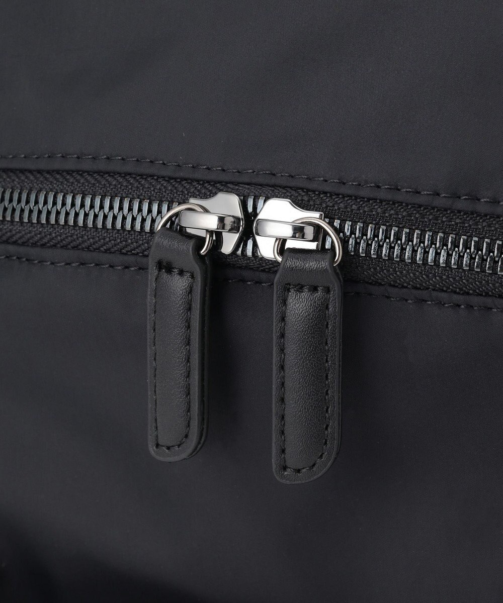 Y'SACCS 【ナイロンタフタ×リサイクルレザー】デイリーミニリュック 