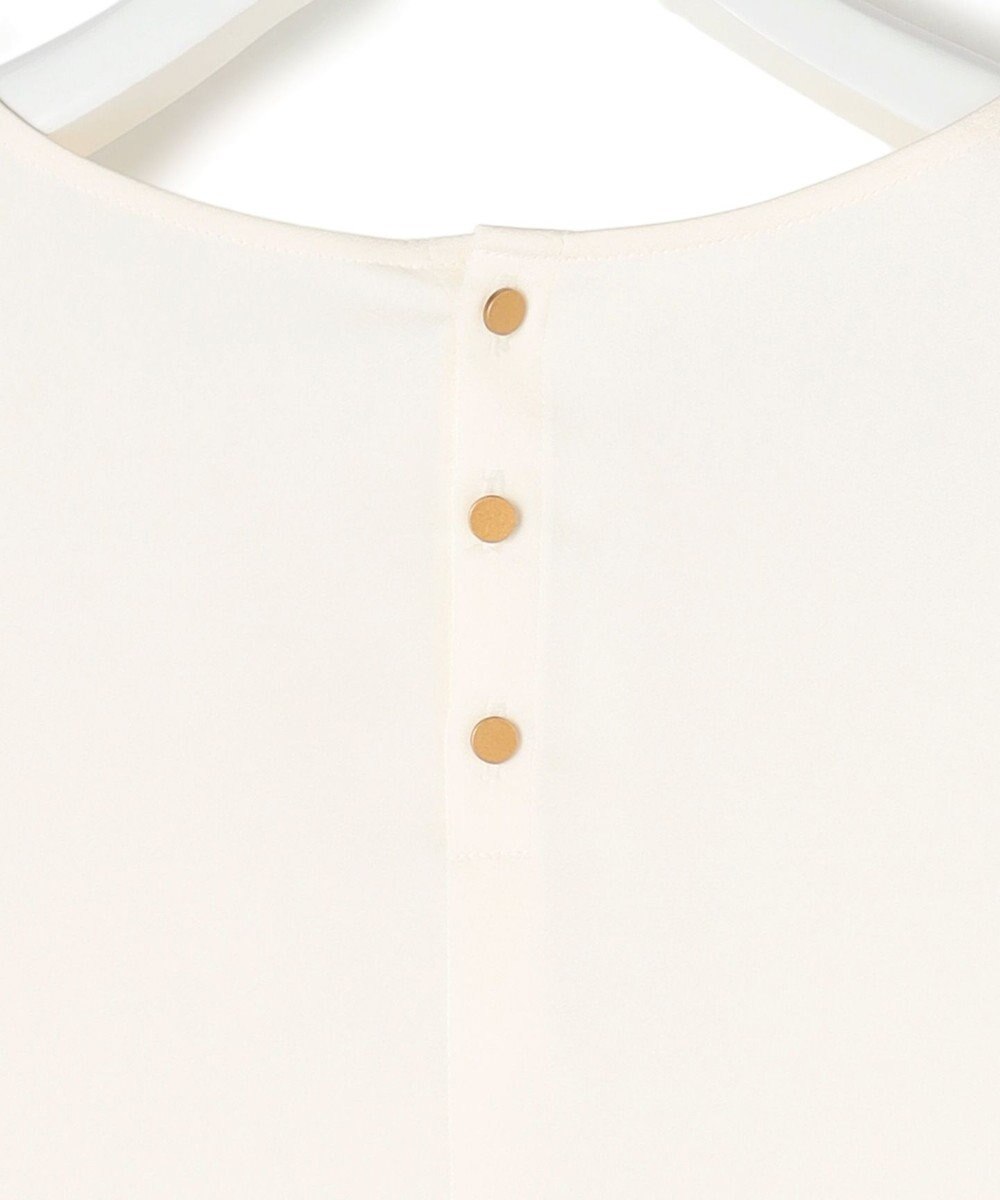 23区 カフスボタン サテンTEEブラウス 