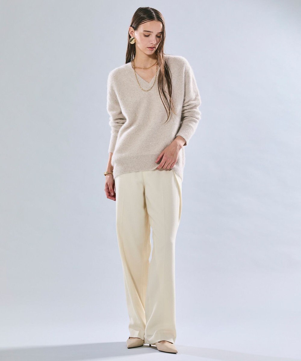 BEIGE， AMARILLO / スパンコールフォックスVネックニット 
