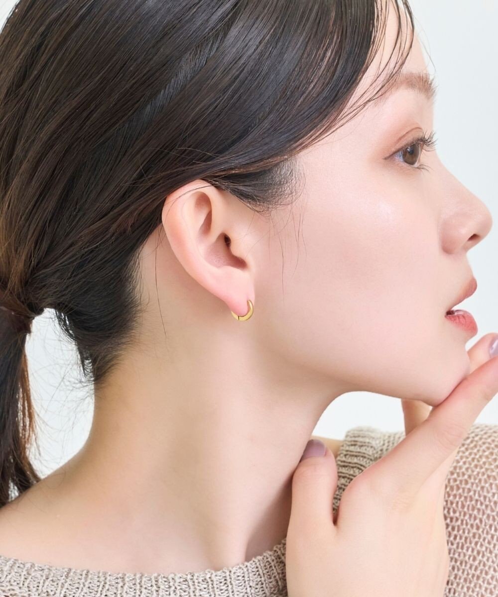 Phoebe 【金属アレルギー対応】ワンタッチメタルフープミニピアス　ゴールド/サージカルステンレス 