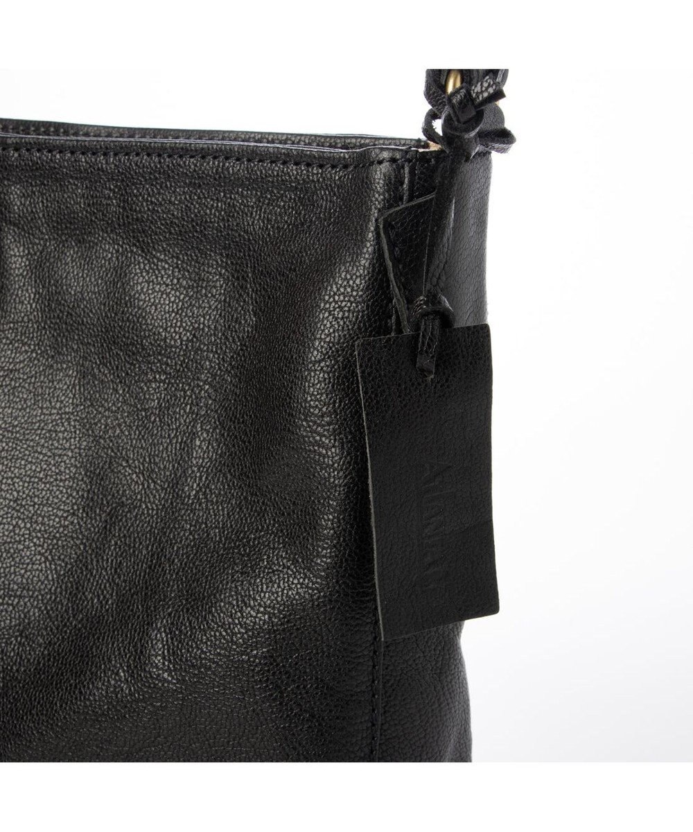 UNBILLION アトランタ ATLANTA / 牛革縦ファスナーショルダー 