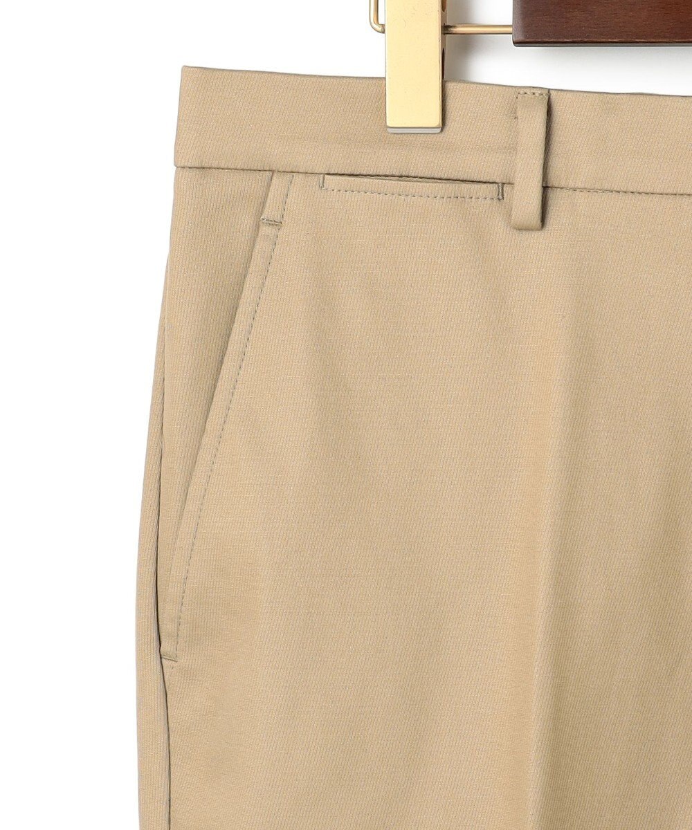 J.PRESS MEN 洗練されたシルエットと機能美【ストレッチ】トリコチン ステムテーパードパンツ 