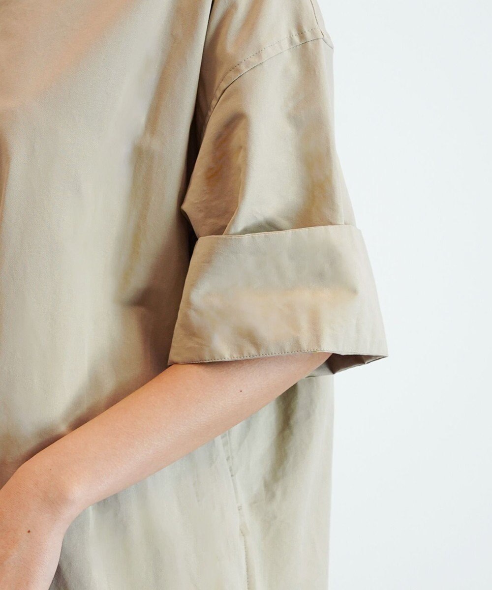 WHITE MAILS 【阿久津ゆりえコラボ】フロントタック Vネック ワンピース 