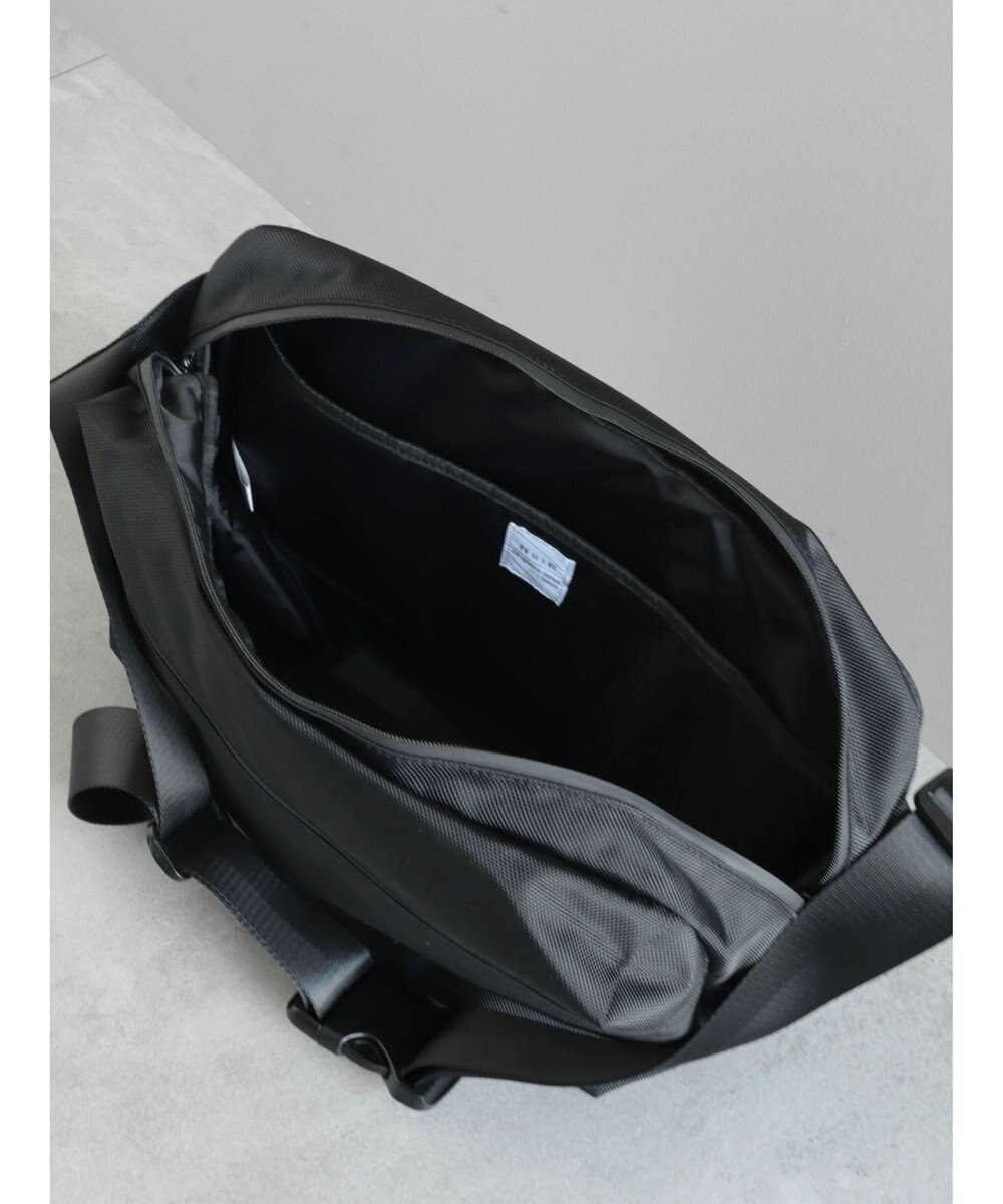 CRAFT STANDARD BOUTIQUE NoiR Luminous Shoulder 