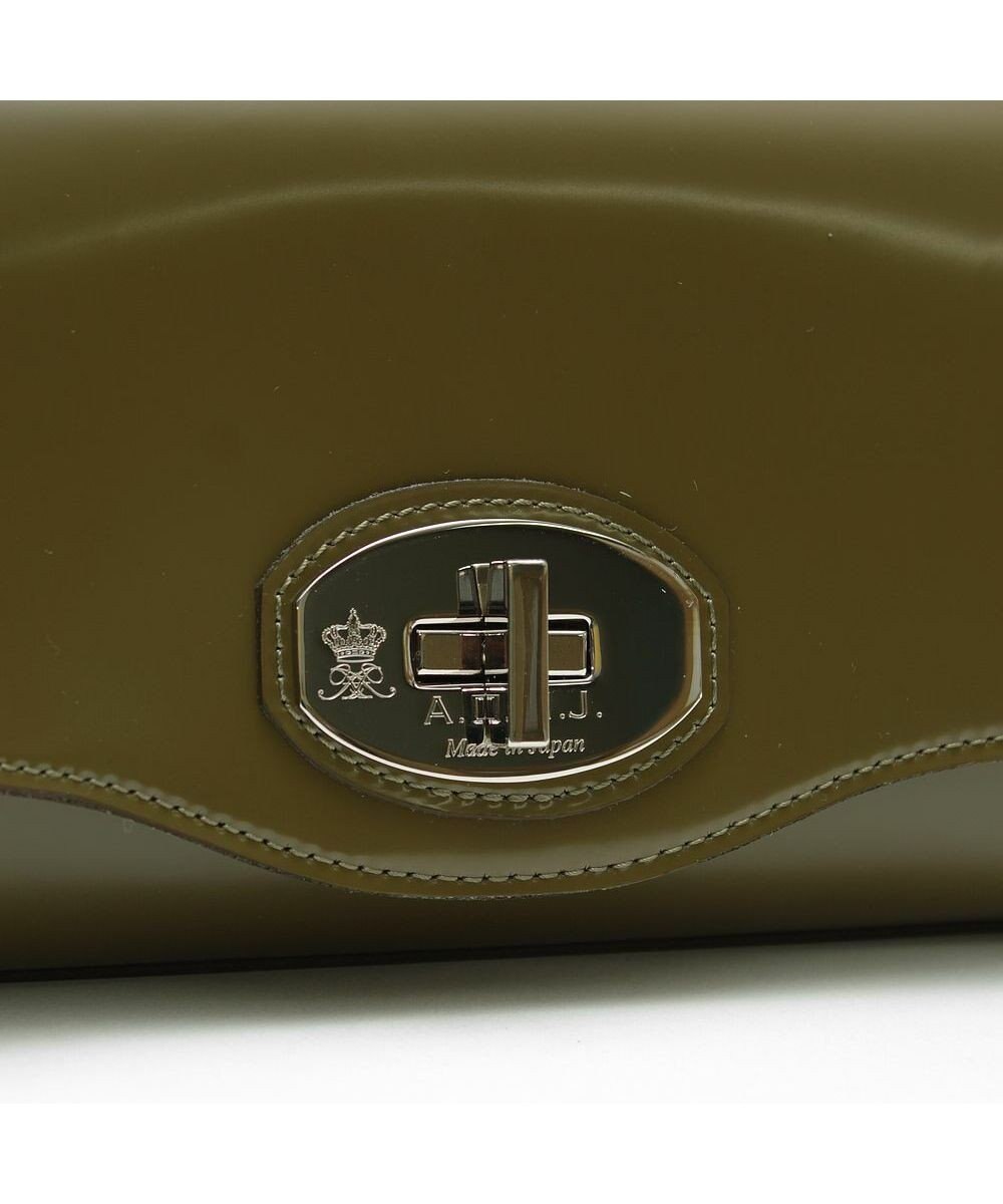 A.D.M.J. 【牛革】カルヴィクラッチショルダー 