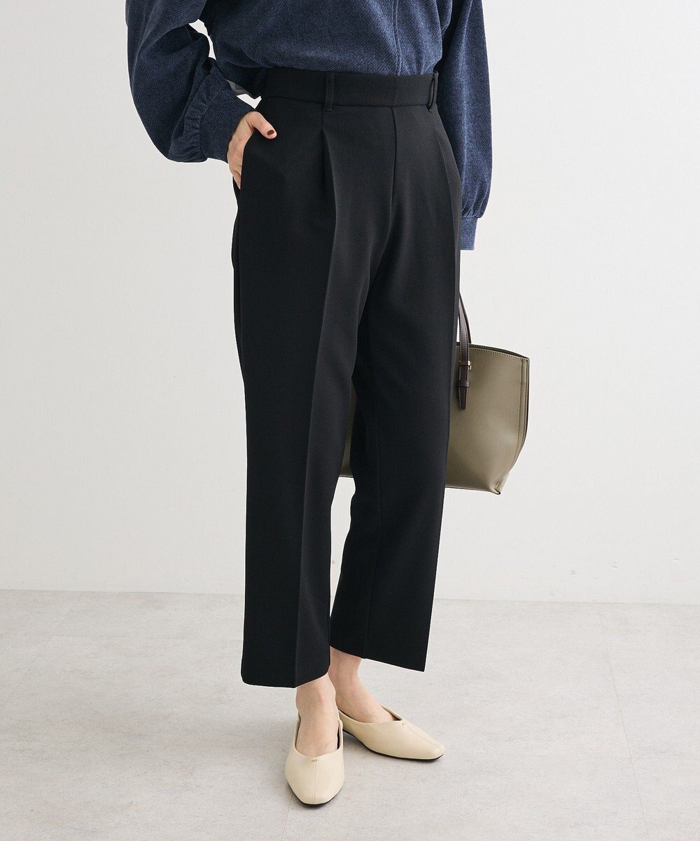 Green Parks きれいシルエットパンツ（テーパード） 